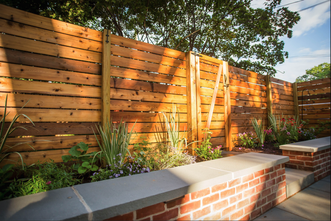 Horizontal cedar fence with gate